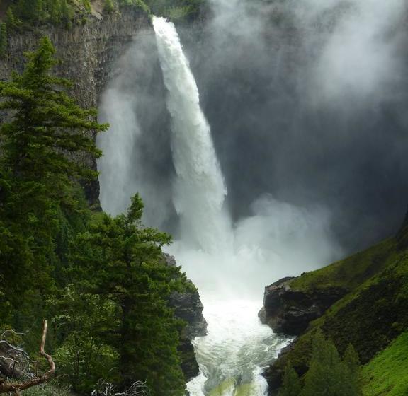 Kerstins Chalet Bed & Breakfast | Valemount | British Columbia | Canada 18