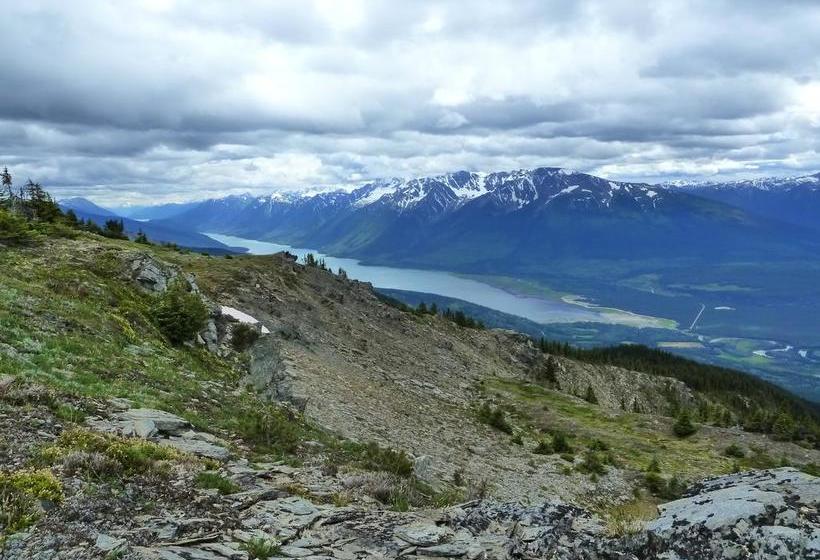 Kerstins Chalet Bed & Breakfast | Valemount | British Columbia | Canada 4