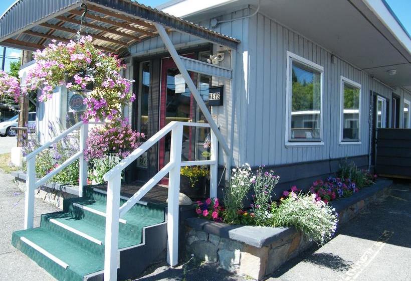 Nomad Motel | Clinton | British Columbia | Canada 1
