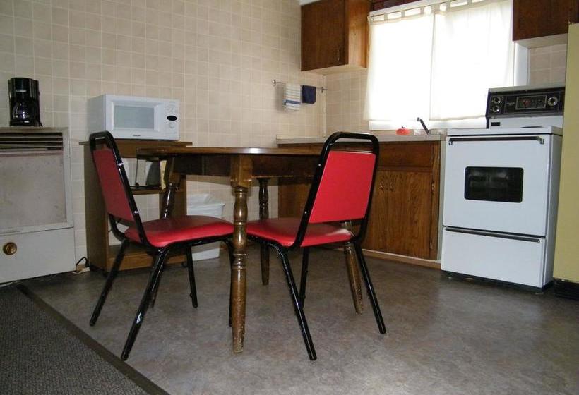 Nomad Motel | Clinton | British Columbia | Canada 13