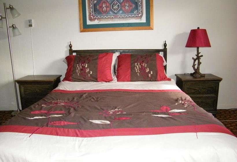 Nomad Motel | Clinton | British Columbia | Canada 19