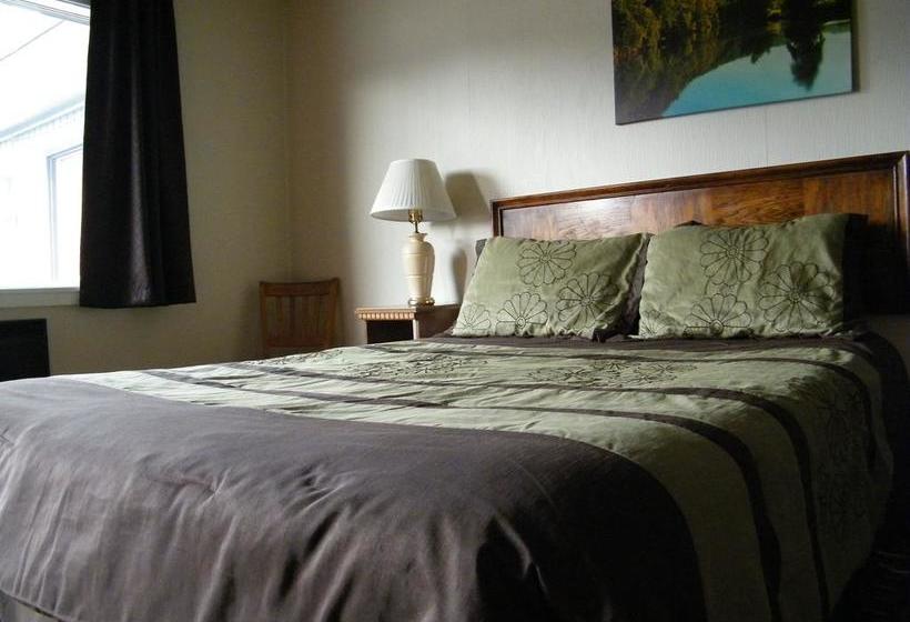 Nomad Motel | Clinton | British Columbia | Canada 5