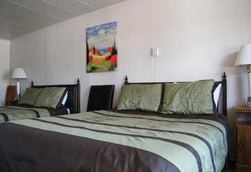 Nomad Motel | Clinton | British Columbia | Canada 6