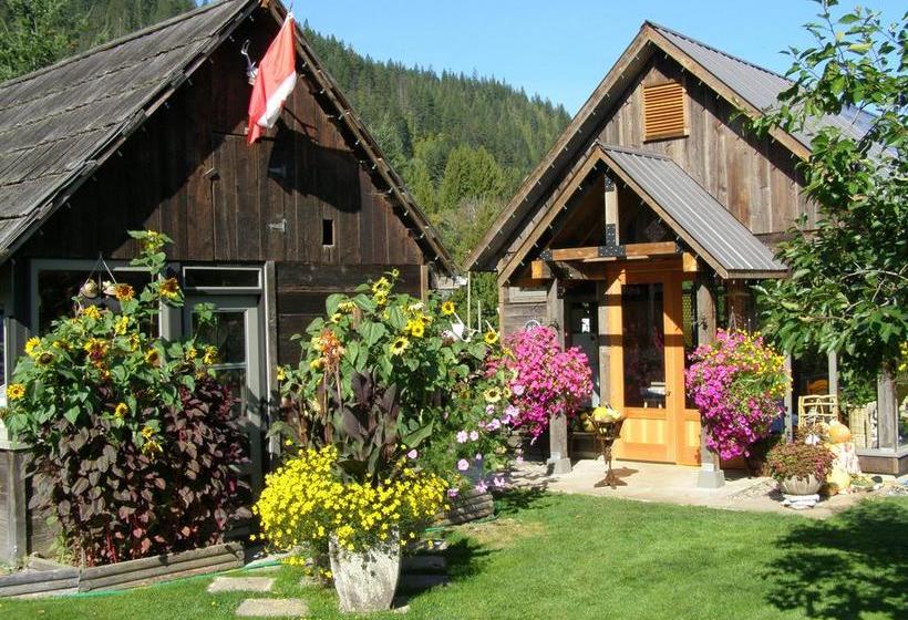 7 Acres Bed & Breakfast | Revelstoke | British Columbia | Canada 7