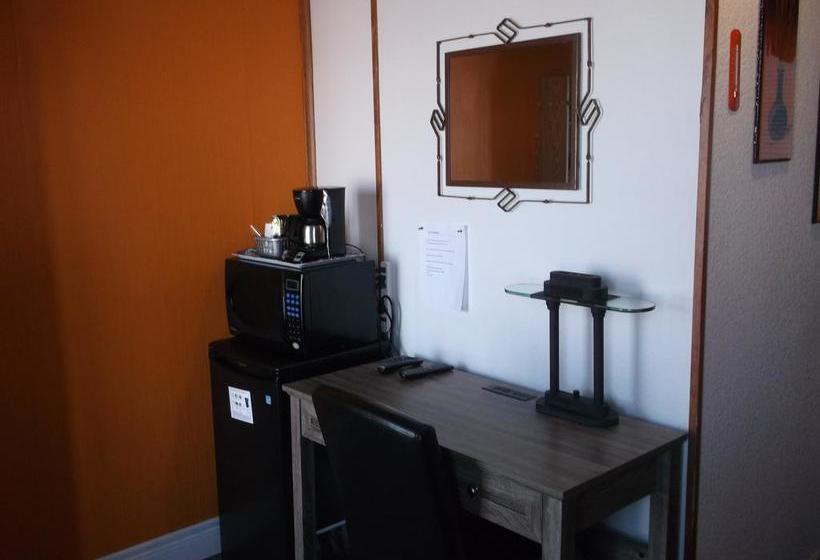 Haileybury Beach Motel | Haileybury | Ontario | Canada 16