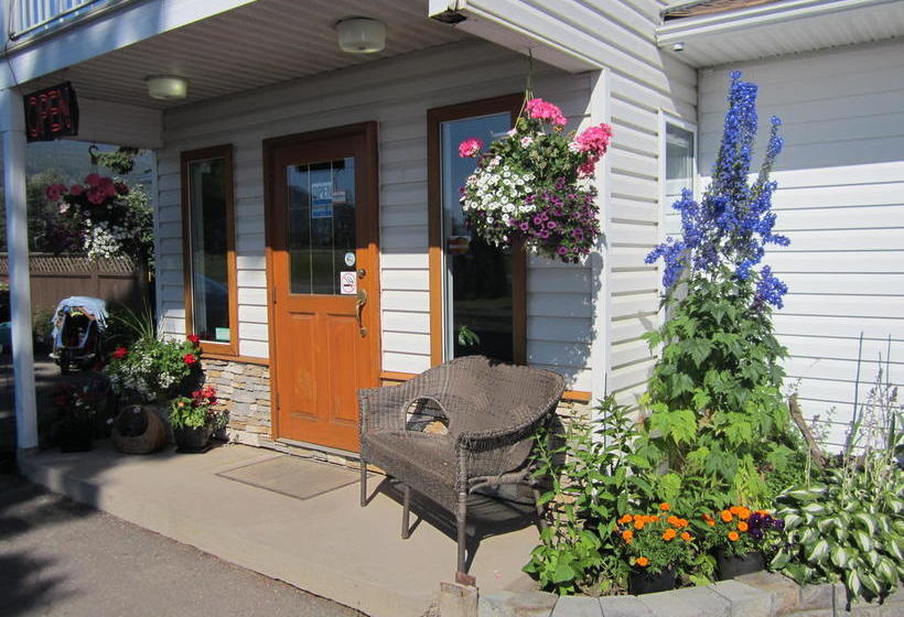 Florence Motel | Smithers | British Columbia | Canada 9