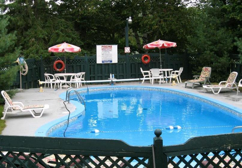 Motel Panoramik | Sainte Adele | Quebec | Canada 17