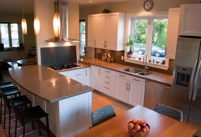 Suite Dreams Vancouver Bed And Breakfast | Vancouver | British Columbia | Canada 1