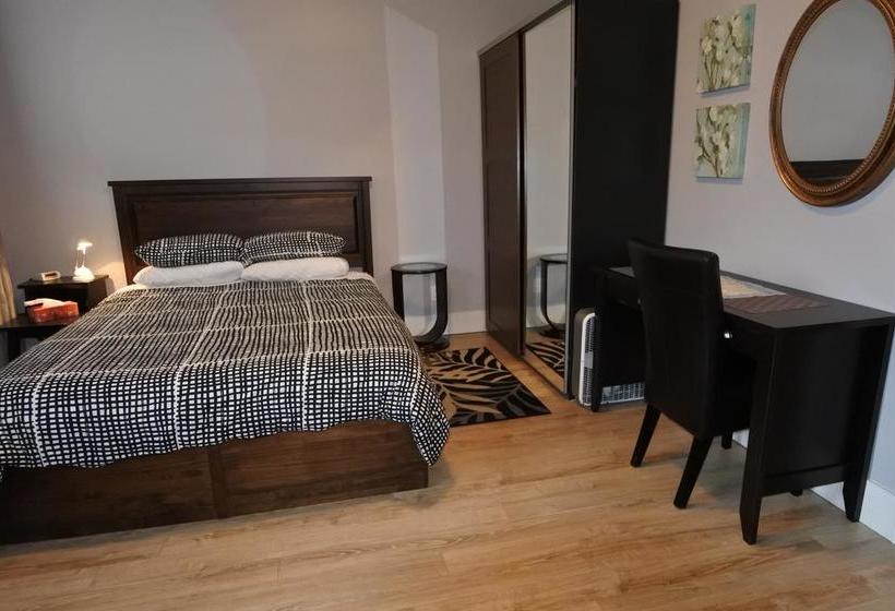 Hotel Black Rooster Guesthouse | Prince Rupert | British Columbia | Canada 10