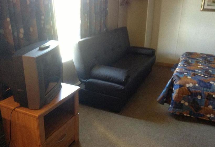 Motel Rayalco | Laurier Station | Quebec | Canada 13