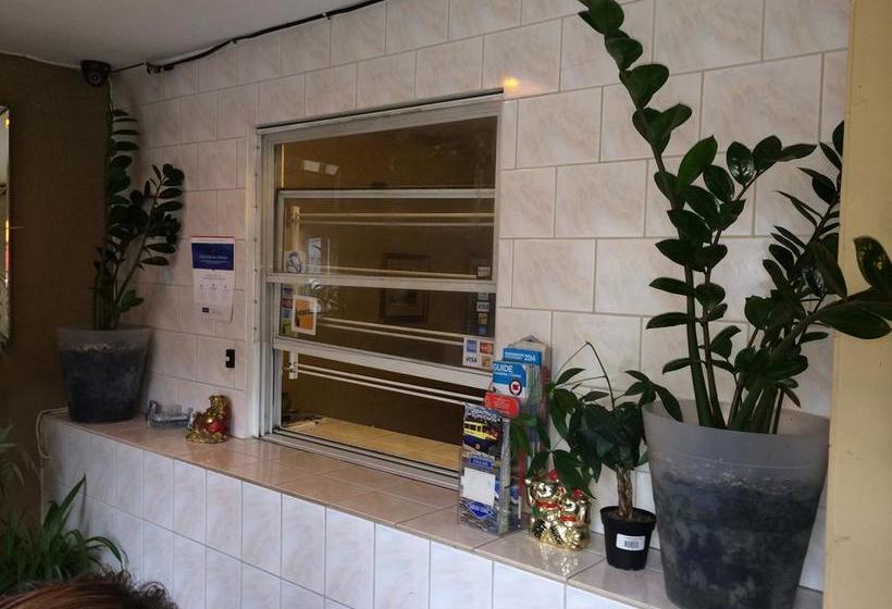 Hotel Victor Montreal