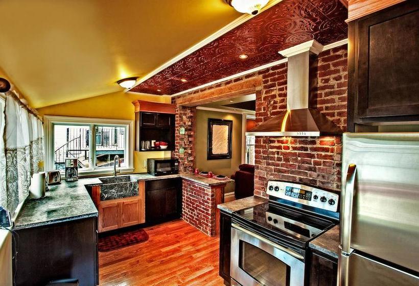 Earle Of Leinster B&b | Saint John | New Brunswick | Canada 3