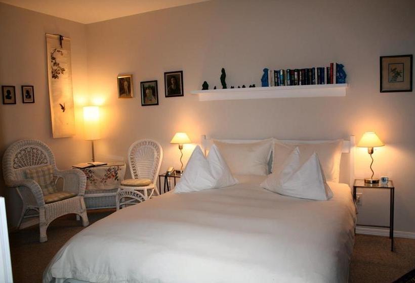 Belle Vue Bed And Breakfast | Courtenay | British Columbia | Canada 11