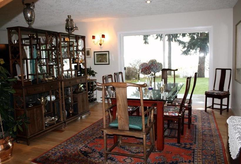 Belle Vue Bed And Breakfast | Courtenay | British Columbia | Canada 6