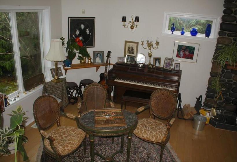 Belle Vue Bed And Breakfast | Courtenay | British Columbia | Canada 7