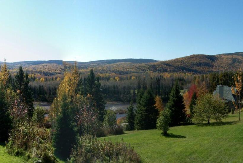 Bed and Breakfast Auberge Du Saumonier Lodge | Gaspe | Quebec | Canada 1