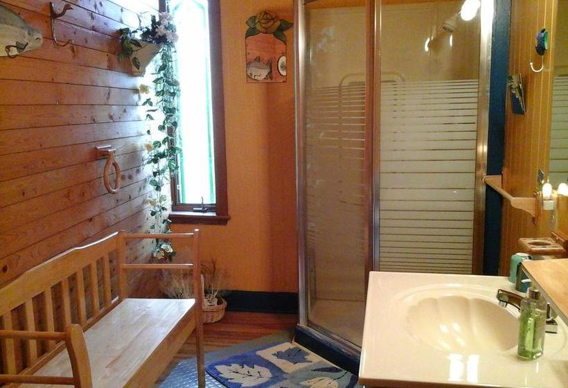 Bed and Breakfast Auberge Du Saumonier Lodge | Gaspe | Quebec | Canada 14