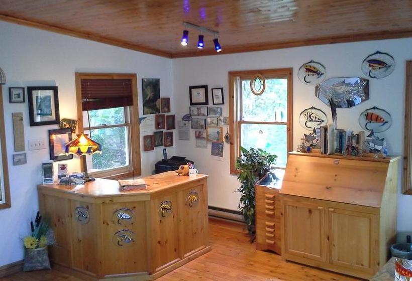 Bed and Breakfast Auberge Du Saumonier Lodge | Gaspe | Quebec | Canada 19