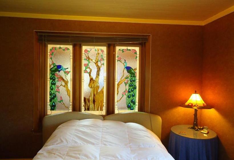 Bed and Breakfast Auberge Du Saumonier Lodge | Gaspe | Quebec | Canada 3