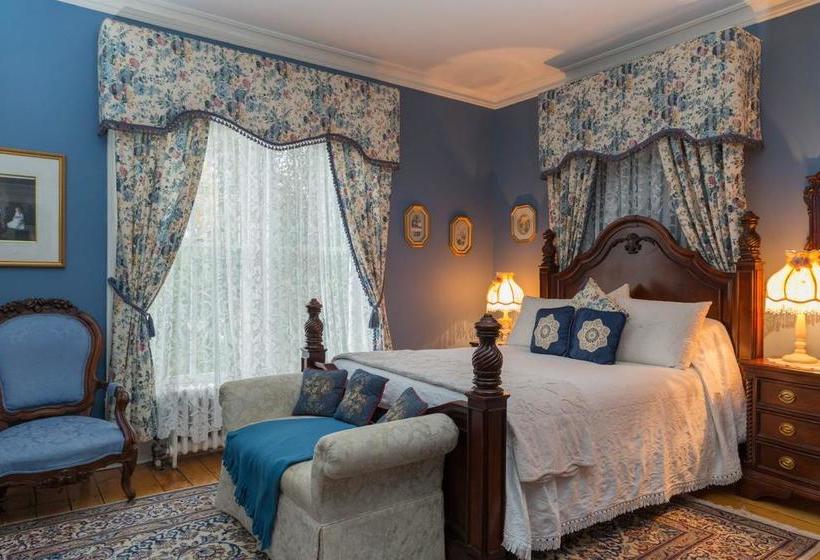 Bed and Breakfast Fitzroy Hall | Charlottetown | Prince Edward Island | Canada 10