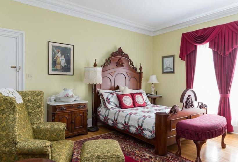 Bed and Breakfast Fitzroy Hall | Charlottetown | Prince Edward Island | Canada 12