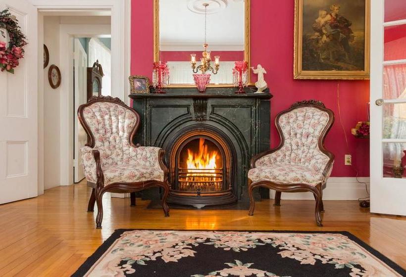 Bed and Breakfast Fitzroy Hall | Charlottetown | Prince Edward Island | Canada 5