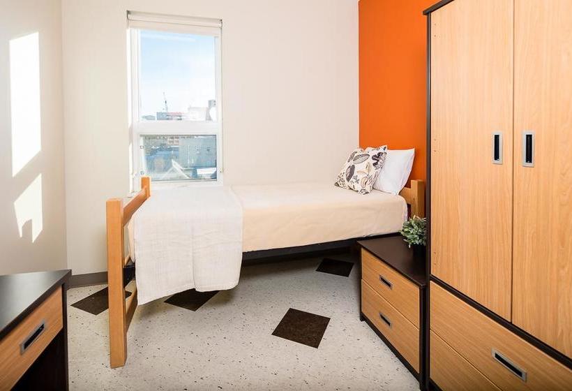 Hostel Uwinnipeg Downtown Accommodations | Winnipeg | Manitoba | Canada 9