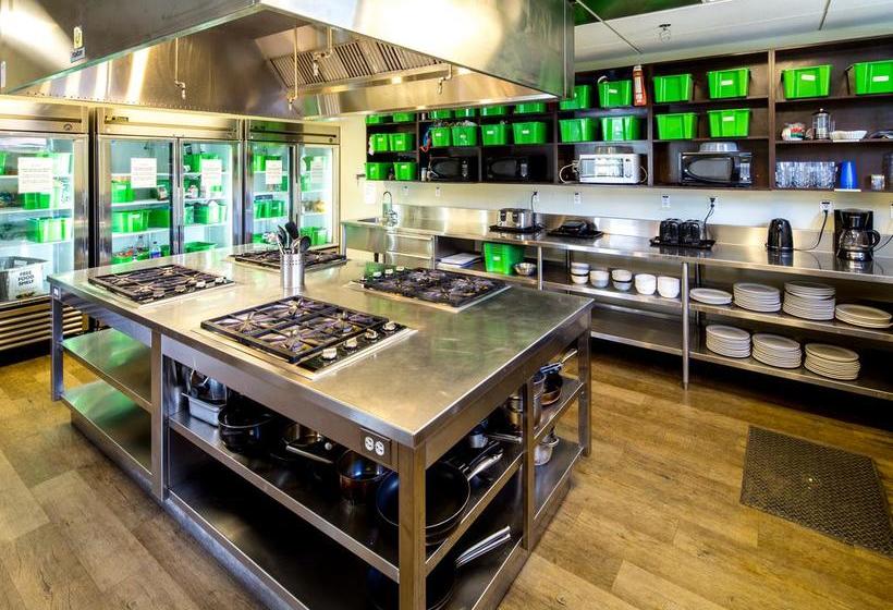 Hostel Hiwhistler | Whistler | British Columbia | Canada 5