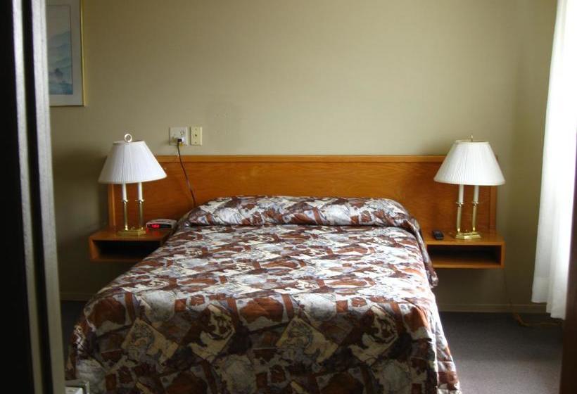 Motel De La Pointe Aux Bouleaux | Baie ste. Carherine | Quebec | Canada 15