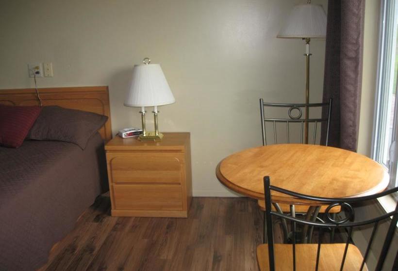 Motel De La Pointe Aux Bouleaux | Baie ste. Carherine | Quebec | Canada 4