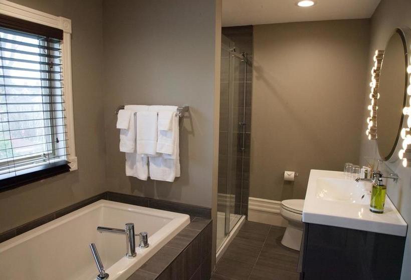 Bed and Breakfast Hillhurst Inn | Charlottetown | Prince Edward Island | Canada 4