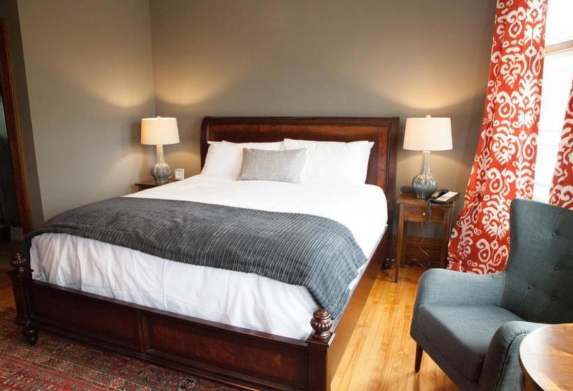 Bed and Breakfast Hillhurst Inn | Charlottetown | Prince Edward Island | Canada 6