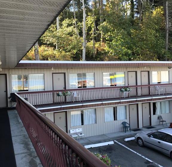 Vista Del Mar Motel | Campbell River | British Columbia | Canada 4