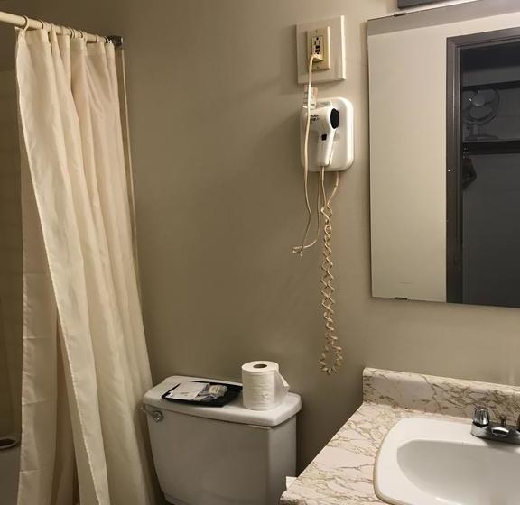 Vista Del Mar Motel | Campbell River | British Columbia | Canada 9