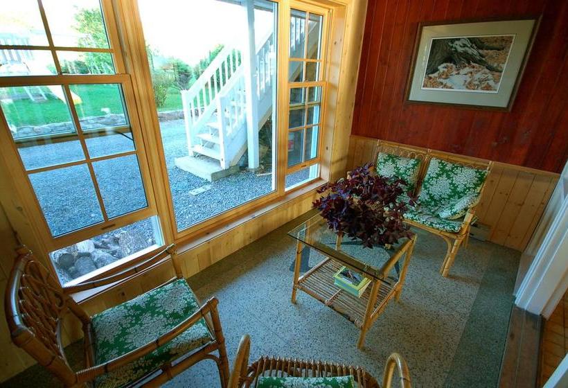 Hôtel La Côte Surprise | Perce | Quebec | Canada 15