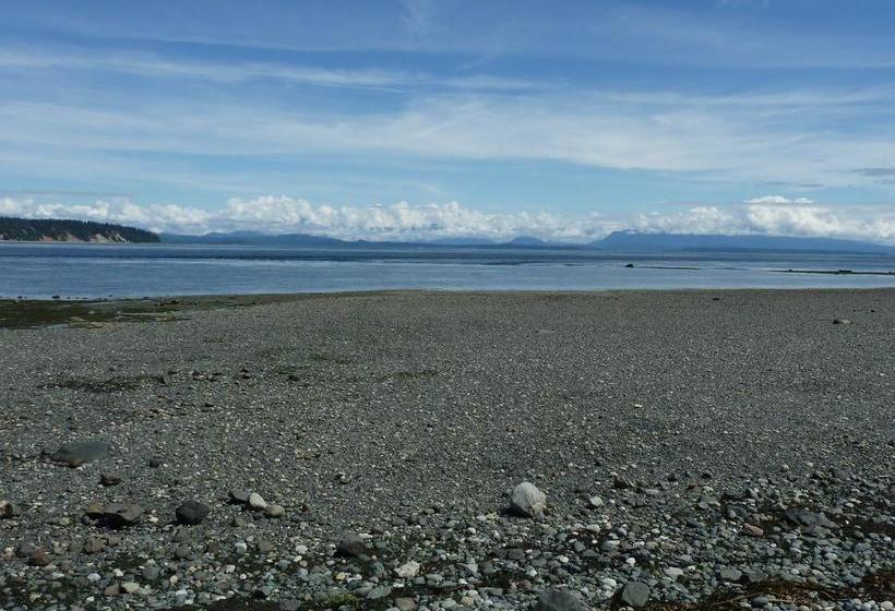 Beachway Vacation Rental & B&b Suites | Campbell River | British Columbia | Canada 10