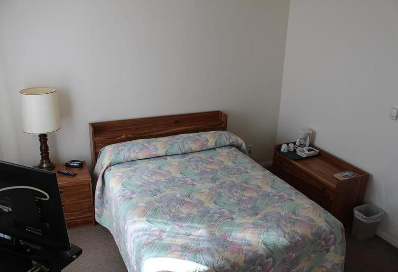 Hotel Cosmopolitan | Blairmore | Alberta | Canada 2