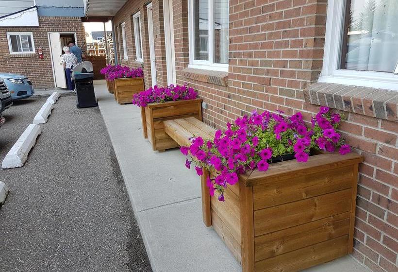 Foothills Motel | Pincher Creek | Alberta | Canada 4