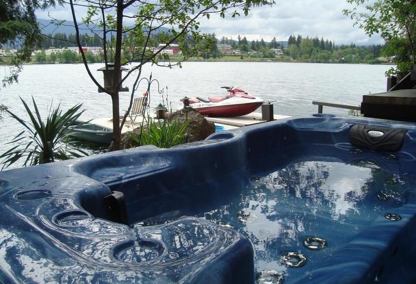 Long Lake Waterfront Bed And Breakfast | Nanaimo | British Columbia | Canada 10