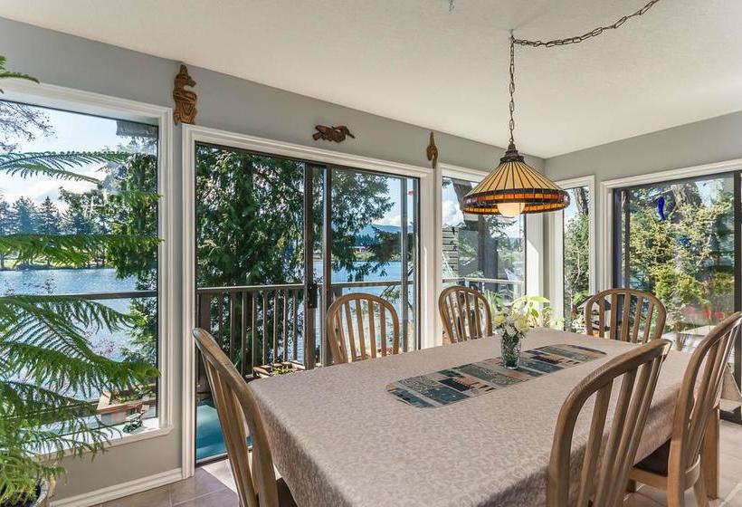 Long Lake Waterfront Bed And Breakfast | Nanaimo | British Columbia | Canada 4