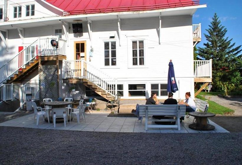 Hostel Auberge De Saguenay La Maison Price | Saguenay | Quebec | Canada 4