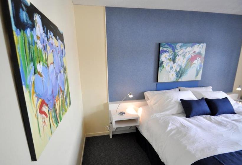 Hostel Auberge Le Parasol | Saguenay | Quebec | Canada 19