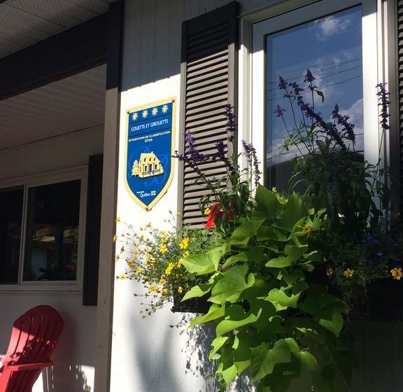 Bed and Breakfast Gîte Couette Et Girouette | Sainte Adele | Quebec | Canada 19