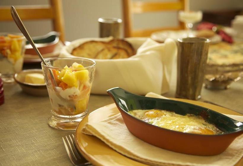 Bed and Breakfast Gîte Couette Et Girouette | Sainte Adele | Quebec | Canada 7