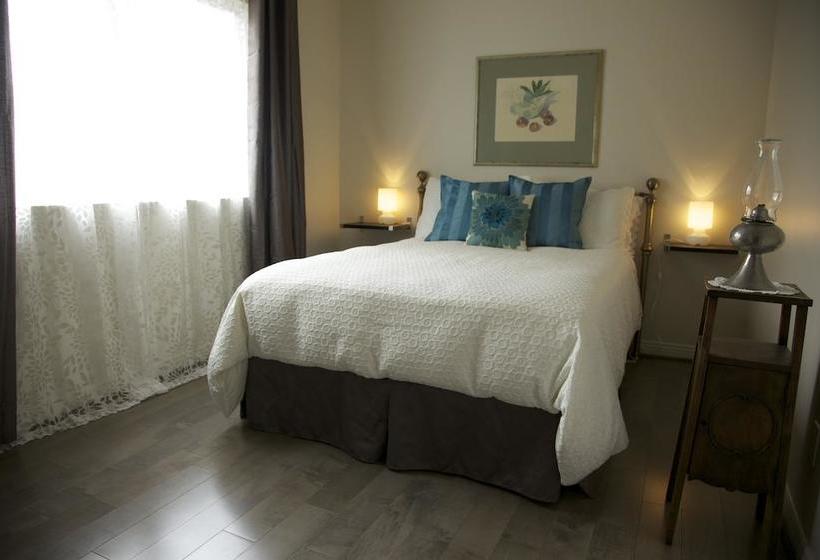 Bed and Breakfast Gîte Couette Et Girouette | Sainte Adele | Quebec | Canada 9