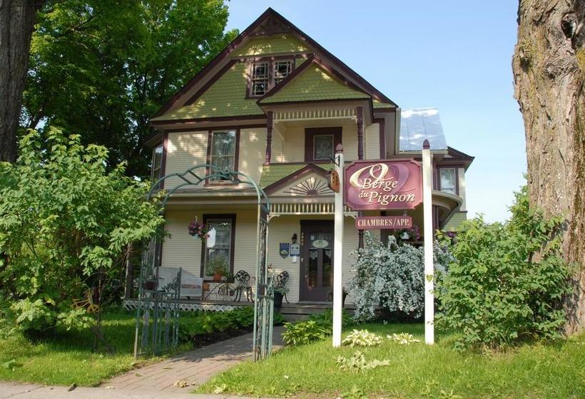 Hostel O Berge Du Pignon | Waterloo | Quebec | Canada 1