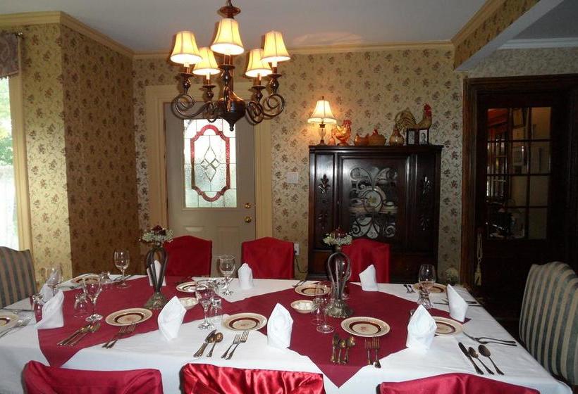 Hostel O Berge Du Pignon | Waterloo | Quebec | Canada 15