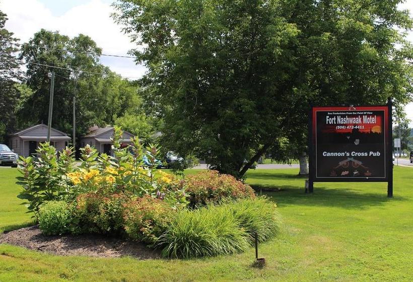 The Fort Nashwaak Motel | Fredericton | New Brunswick | Canada 10