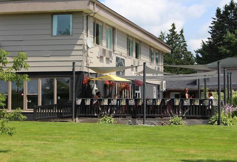 The Fort Nashwaak Motel | Fredericton | New Brunswick | Canada 2