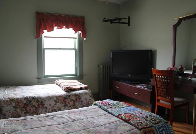Leah Jane S Bed & Breakfast | Moneton | New Brunswick | Canada 12